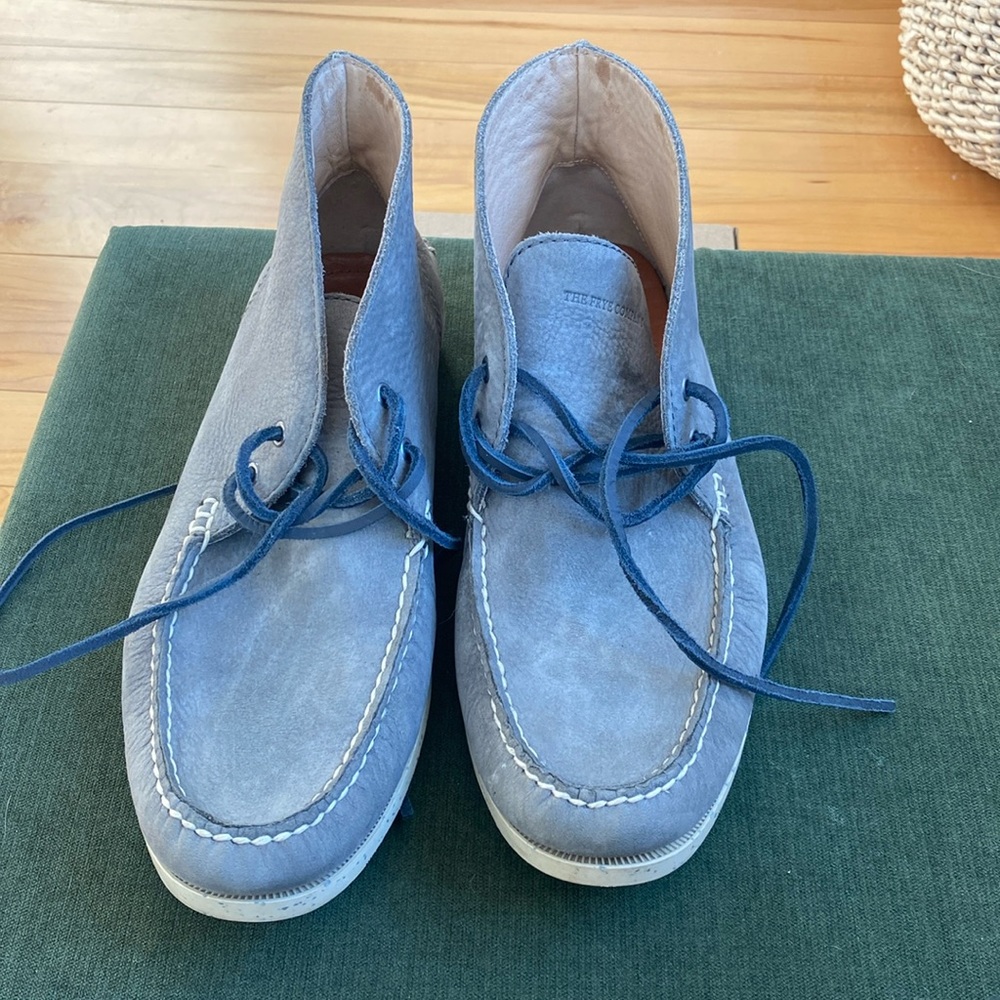 FRYE Mason Chukka in Gray Nubuck Leather.  US men’s size 9.5